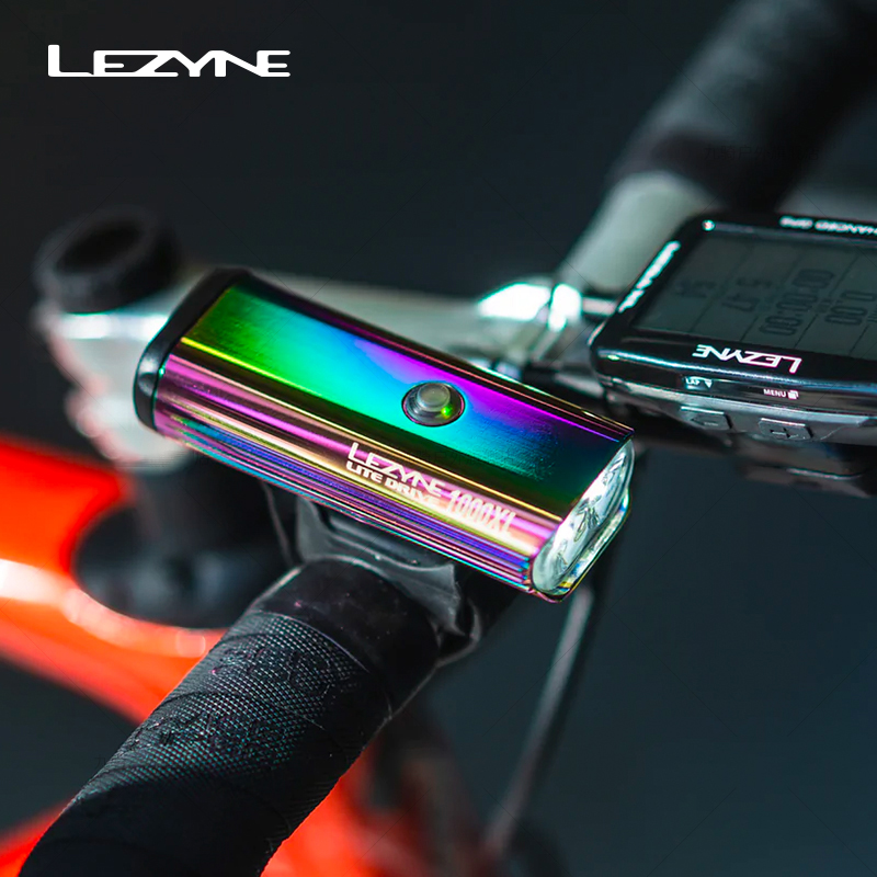 Rechargeable Bicycle Headlight 1000 Lumen - LEZYNE Phare avant de vélo 1000