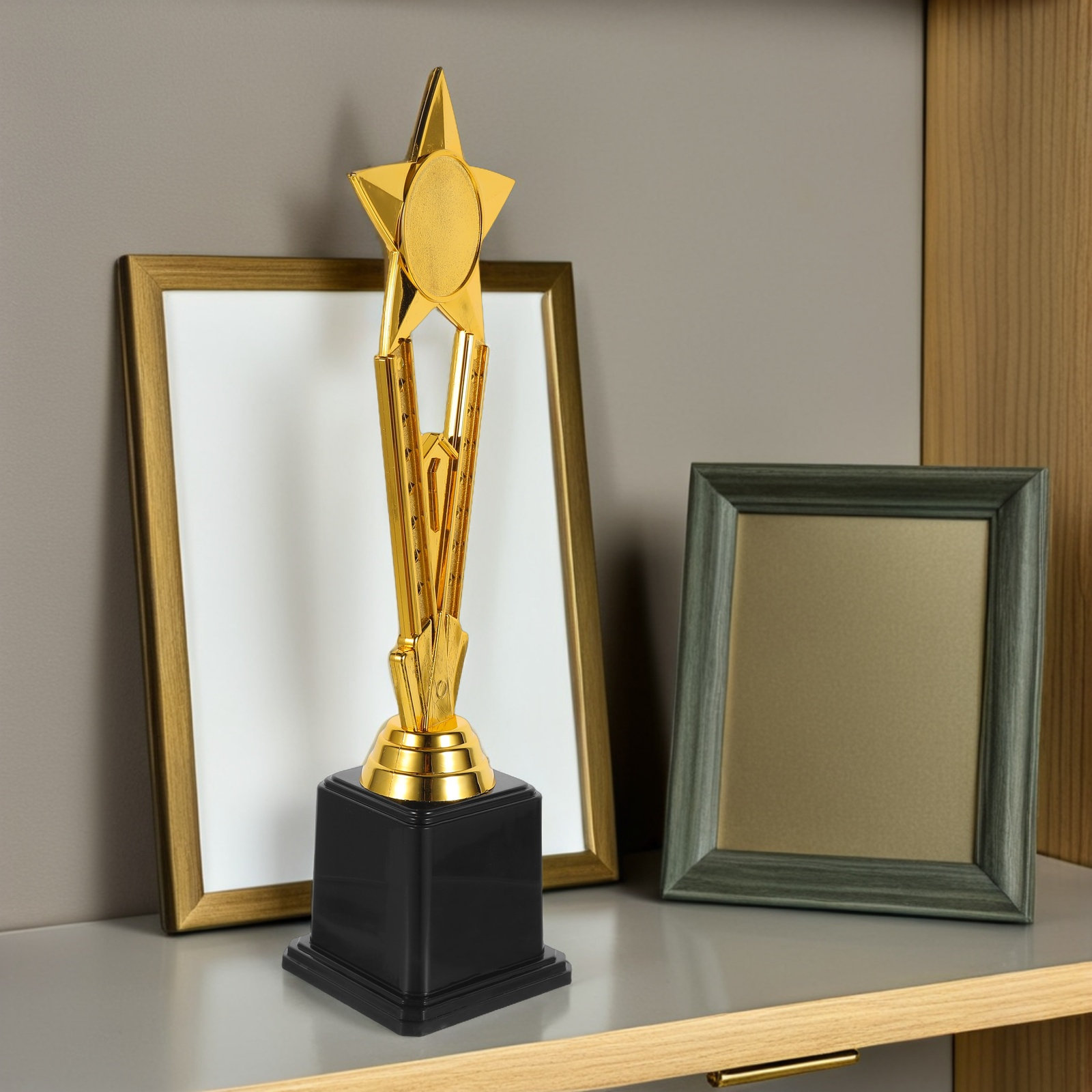 Trophée Étoile Dorée en Plasti - Team Sports avis et prix